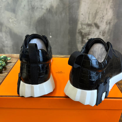 HERM Sneakers